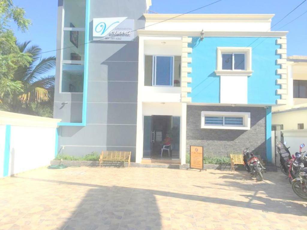 سان فيرناندو دو مونتي كريستي Aparta Hotel Venecia Montecristi المظهر الخارجي الصورة